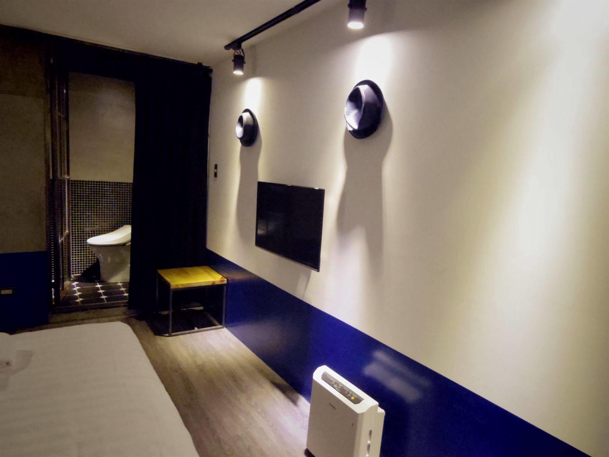 Just Inn 正旅館 北車 Taipei Extérieur photo